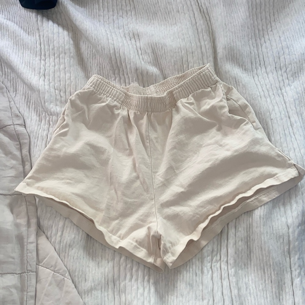 Los Angeles apparel cream shorts